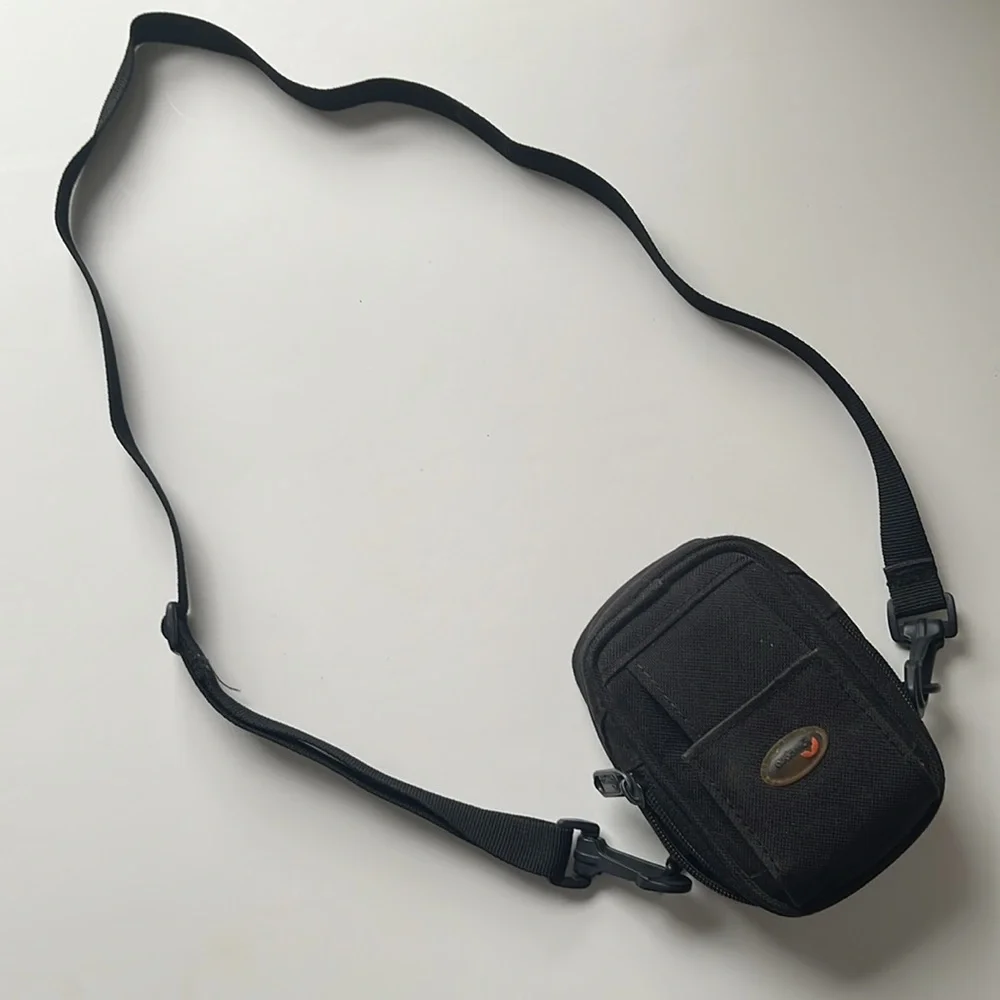 Lowepro Black Camera Case 5 1/4x4 1/4 with Adjustable Detachable Shoulder Strap